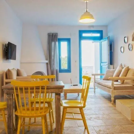 Almyra Apartment *
