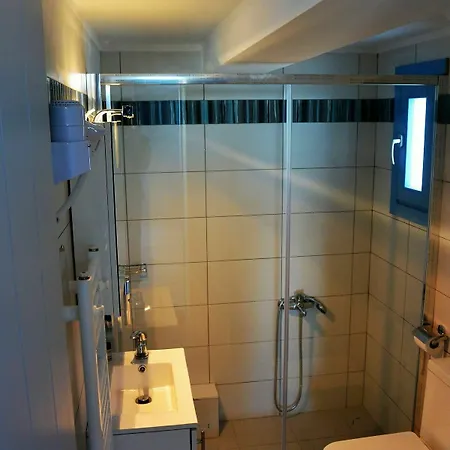 Almyra Apartment